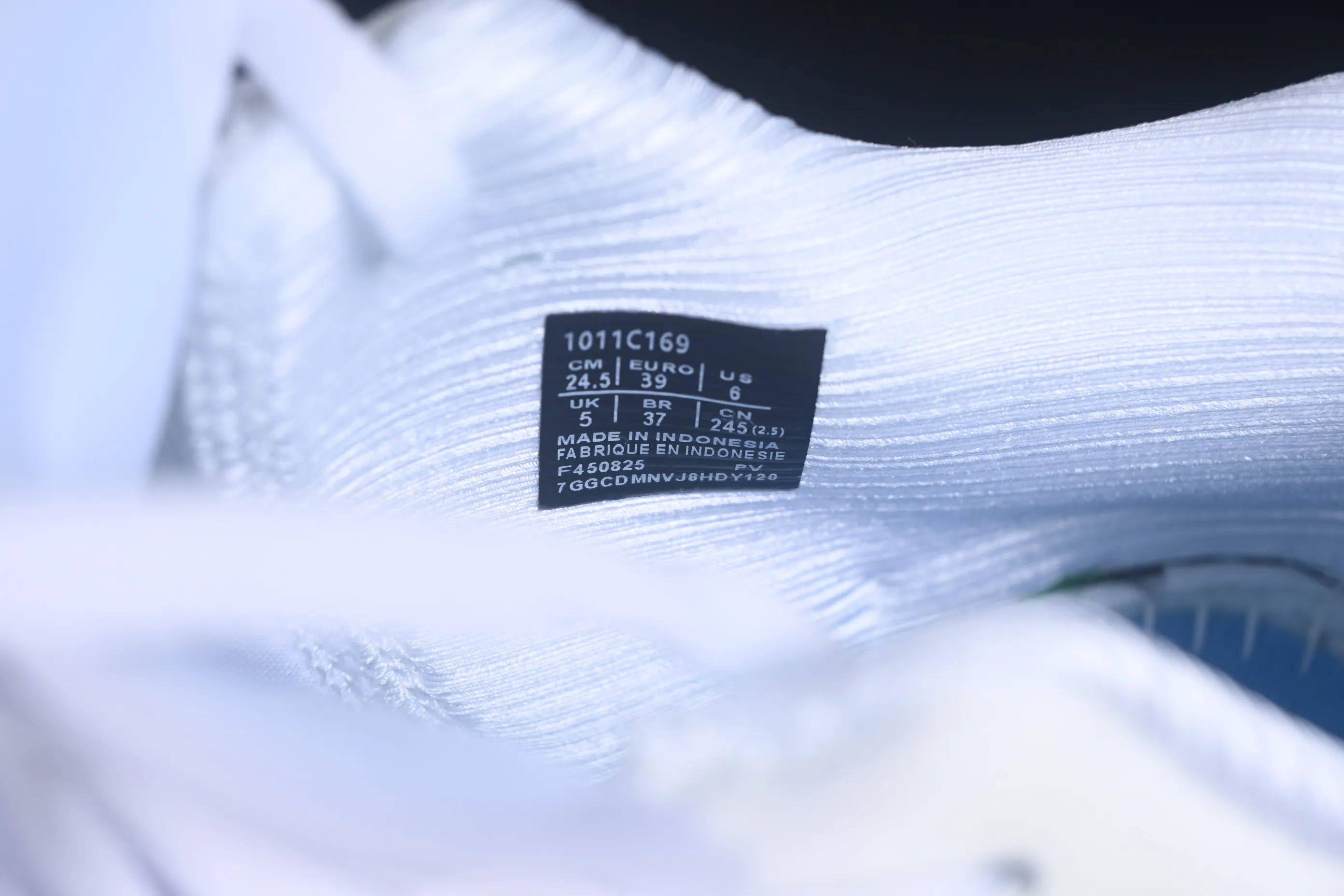 All Categories Asics Asics Series Asics Gel-Kayano 33 1011C169-102